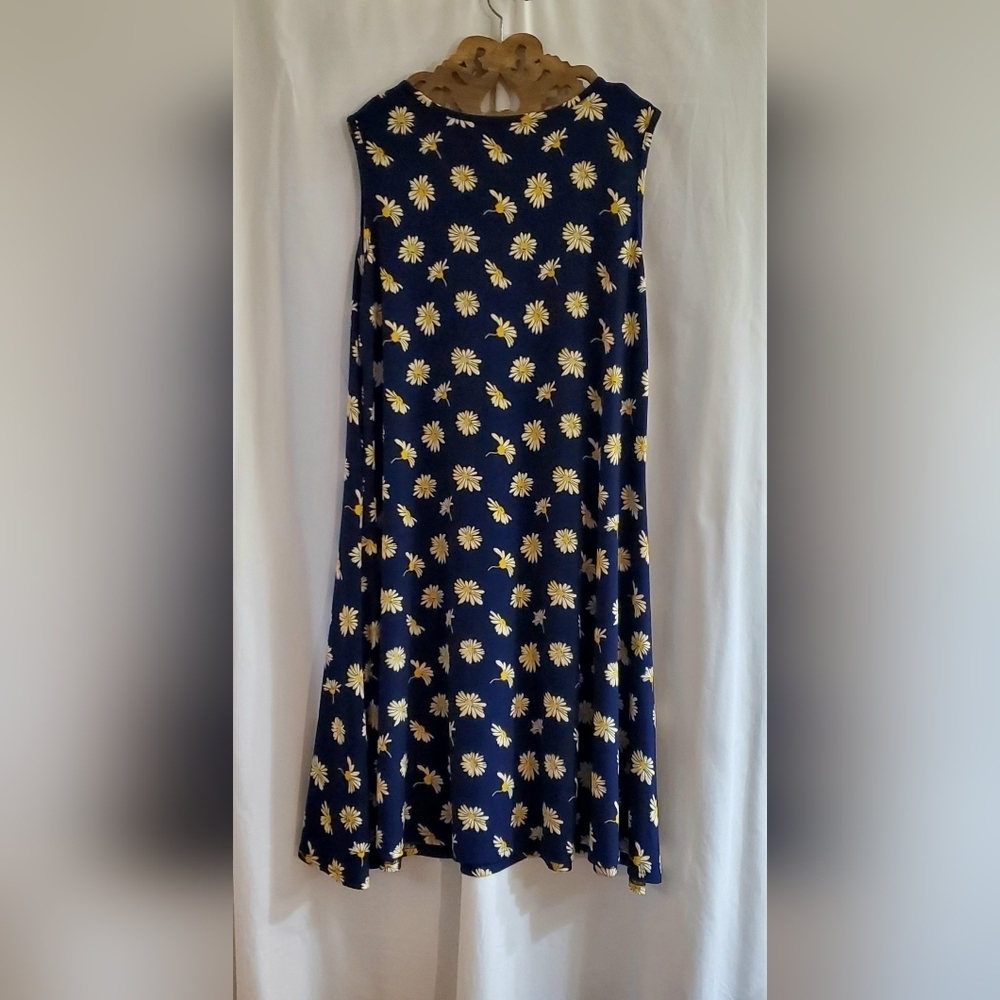 Blair Women's Boutique A-Line Daisy Dress Size XL Navy Color To Knee Great Dress - Picture 2 of 5